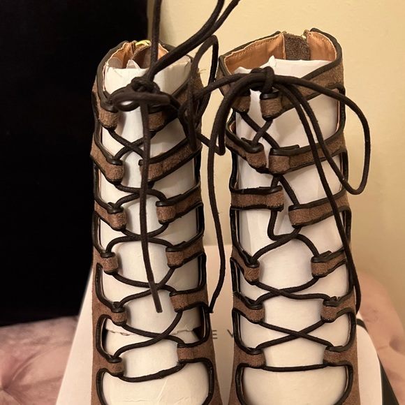 NINE WEST LACEY KHAKI LACEUP HEELED SANDALS - Picture 5 of 8